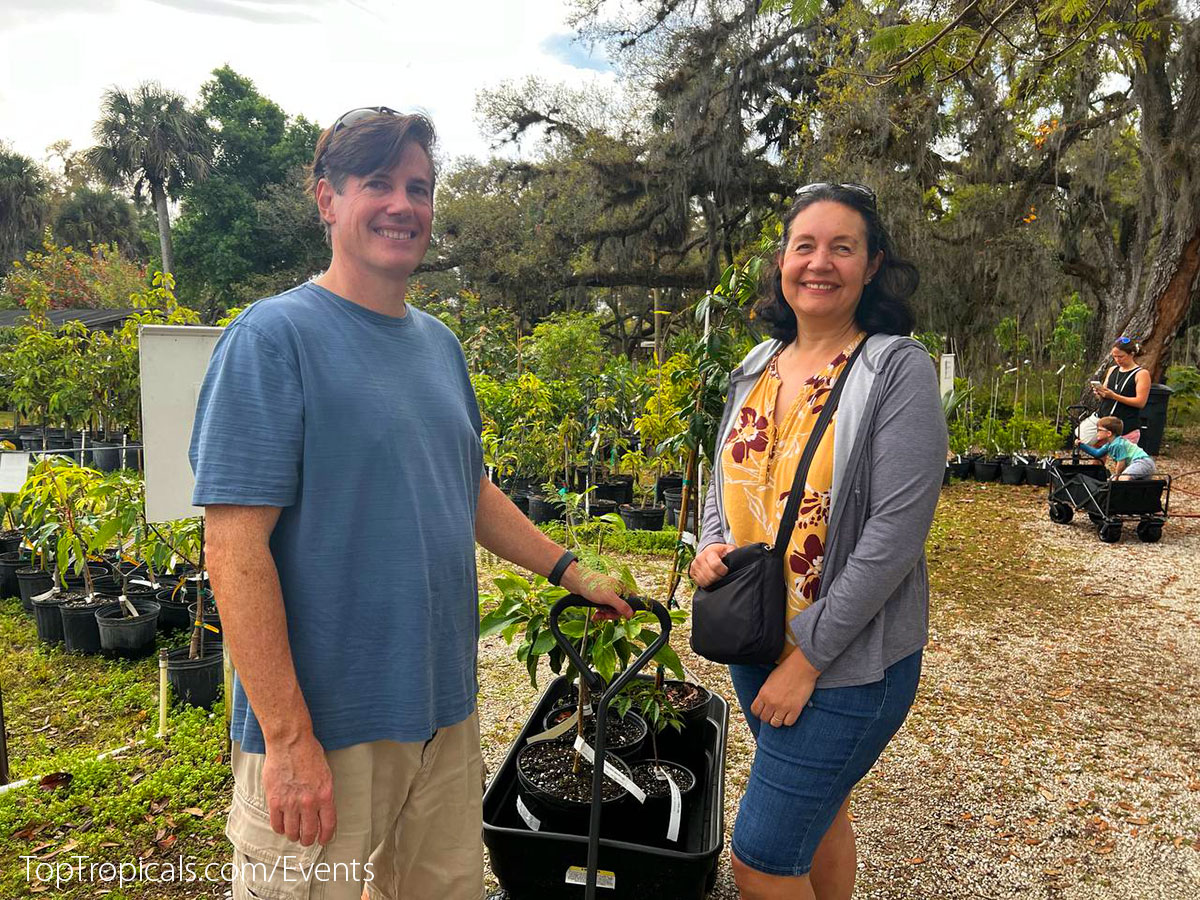 Customers of Top Tropicals Plant Festival 